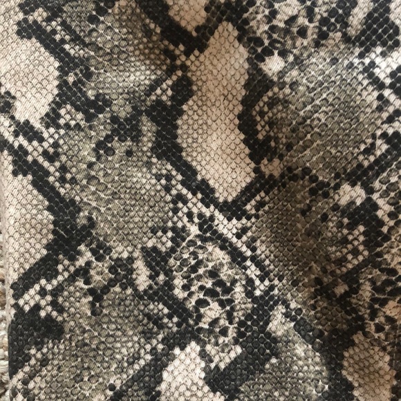 High Waisted Snake Print Jeans - Picture 7 of 7